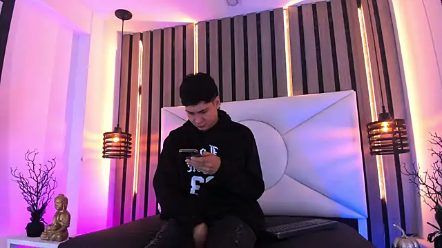 Jhojan twink online show from October 30, 12:14 pm