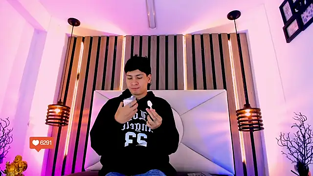 Jhojan twink online show from November 13, 12:31 pm