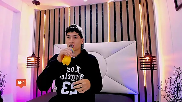 Jhojan twink online show from November 8, 12:31 pm