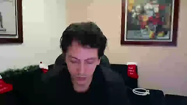 Snapshot of hardaftercum chatting on November 19, 2:11 am hardaftercum online show from November 19, 2:11 am