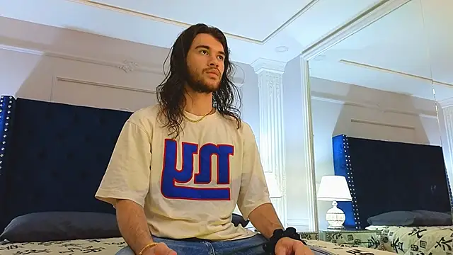 FreyrVik online show from December 3, 4:28 pm