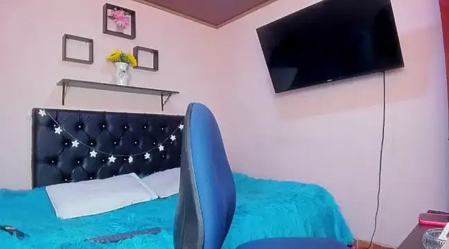 karol f00x online show from March 20, 1:26 pm