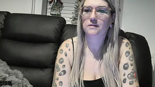 Sizzling Indie36 online show from December 20, 10:56 pm