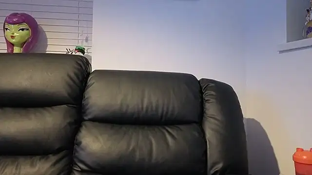 Sizzling Indie36 online show from February 11, 11:04 pm