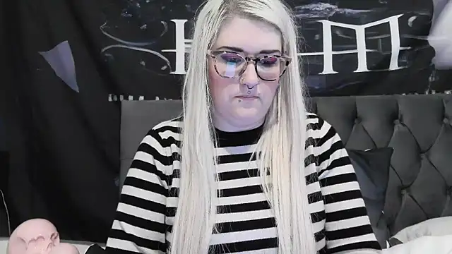 Sizzling Indie36 online show from November 6, 3:49 pm