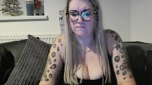 Sizzling Indie36 online show from November 30, 7:14 pm