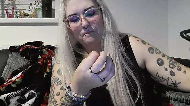 Sizzling Indie36 online show from October 20, 7:47 pm