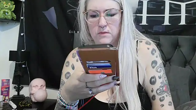 Sizzling Indie36 online show from October 19, 11:02 am