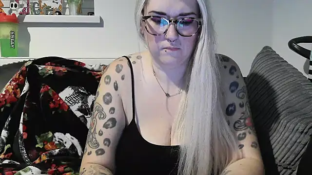 Sizzling Indie36 online show from October 31, 1:02 am