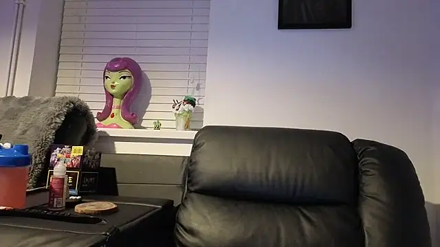 Sizzling Indie36 online show from February 10, 10:53 pm