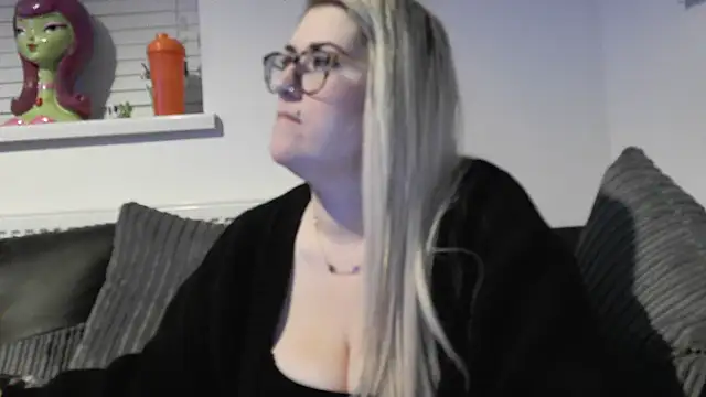 Sizzling Indie36 online show from November 21, 6:07 pm