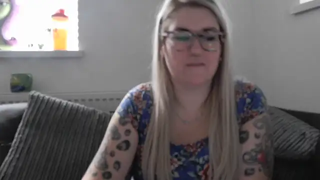 Sizzling Indie36 online show from November 24, 10:59 am