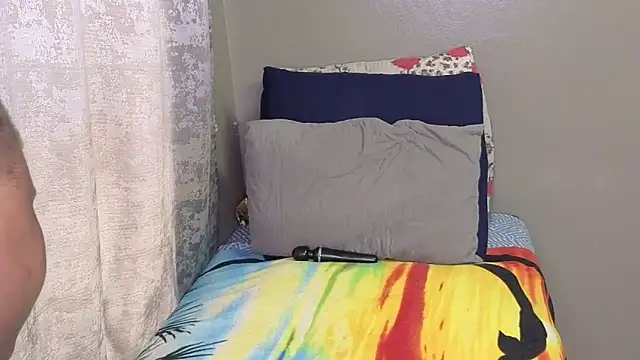 Snapshot of spicybootie chatting on December 3, 10:25 am spicybootie online show from December 3, 10:25 am