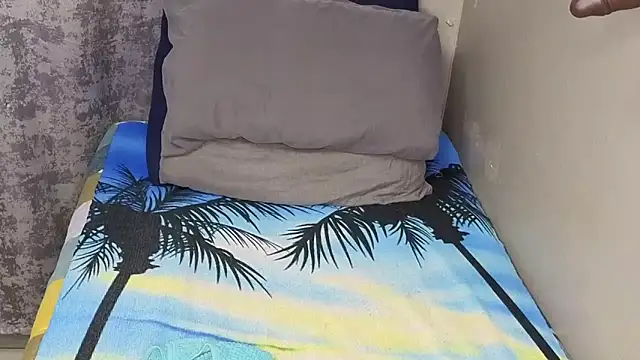 spicybootie online show from March 13, 4:39 am