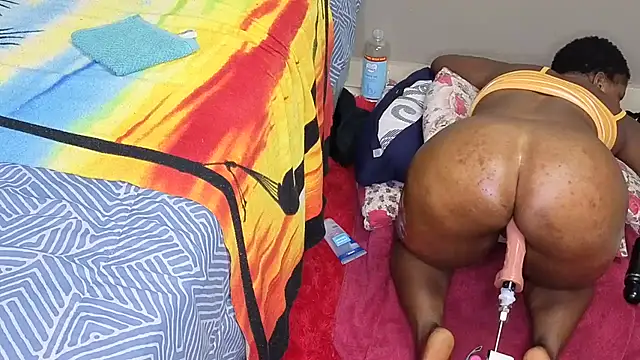 Snapshot of spicybootie chatting on October 23, 12:15 pm spicybootie online show from October 23, 12:15 pm