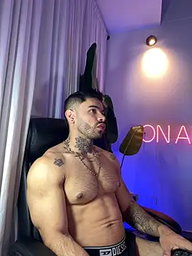 thiagoferrari2 online show from October 1, 11:52 pm