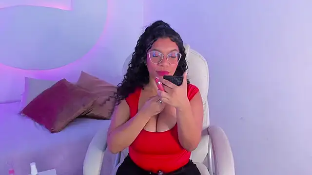 Snapshot of Dayanne_campbelll chatting on November 4, 10:35 pm Dayanne campbelll online show from November 4, 10:35 pm