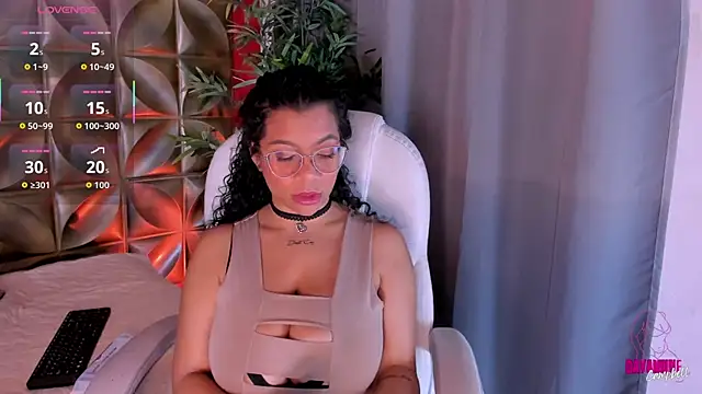 Snapshot of Dayanne_campbelll chatting on October 25, 11:05 pm Dayanne campbelll online show from October 25, 11:05 pm