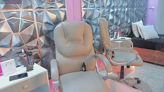 Dayanne campbelll online show from March 15, 4:30 am