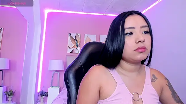 Molly h0t online show from April 15, 1:48 pm