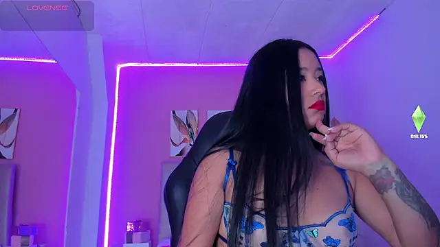 Molly h0t online show from December 19, 12:40 pm