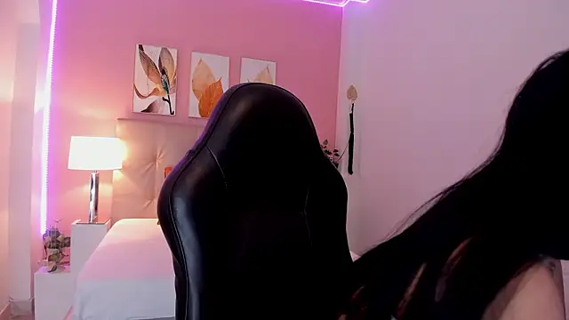 Molly h0t online show from February 17, 12:46 pm