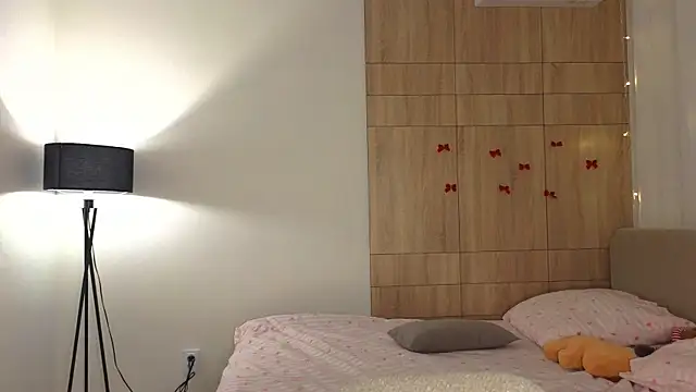 Snapshot of minigirl chatting on February 28, 4:06 pm minigirl online show from February 28, 4:06 pm