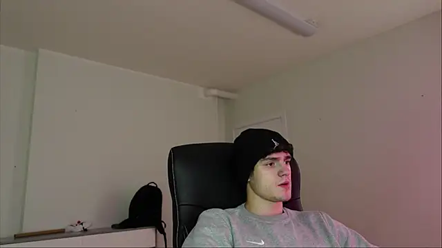 Brad Holloway online show from November 16, 8:13 pm