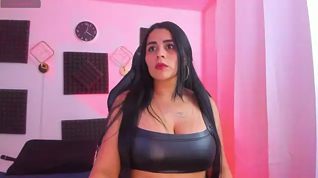 hannarusso online show from November 21, 9:03 pm