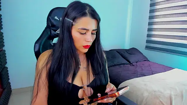 hannarusso online show from March 4, 8:16 pm