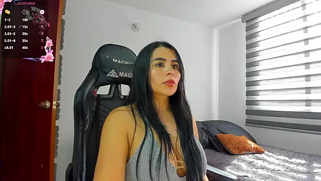 hannarusso online show from January 16, 8:24 pm