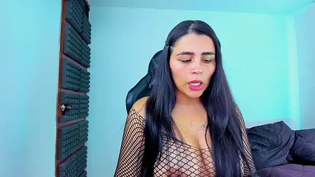 hannarusso online show from February 10, 8:41 pm