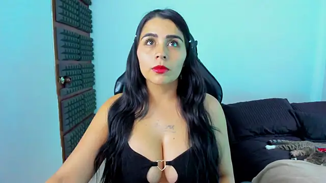 hannarusso online show from February 12, 9:36 pm