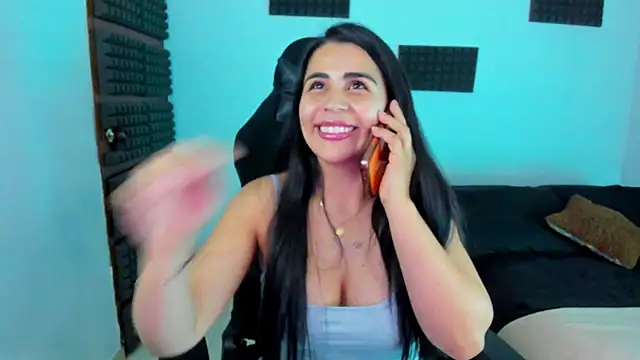 hannarusso online show from April 14, 11:10 pm