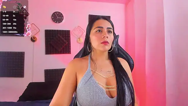 hannarusso online show from November 22, 7:57 pm