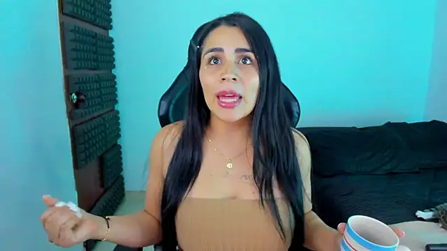 hannarusso online show from March 11, 12:04 am