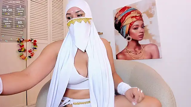 Layla arabelle online show from October 10, 8:31 pm