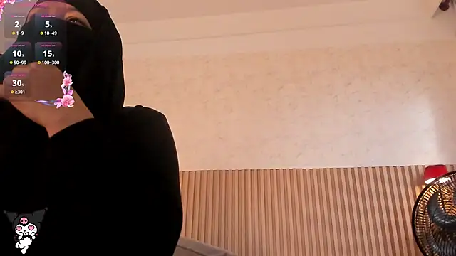 Layla arabelle online show from May 29, 7:53 pm