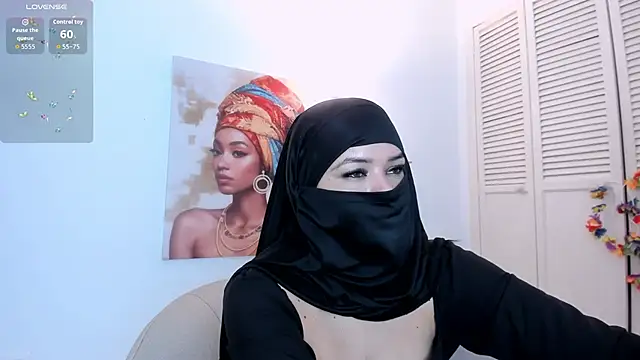 Layla arabelle online show from November 25, 7:36 pm