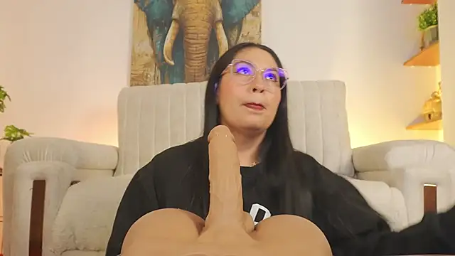 AliceCorner online show from April 17, 12:30 pm