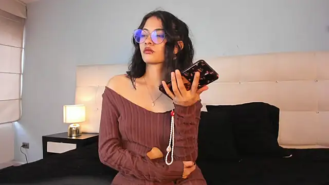 Moon  April online show from November 26, 8:09 pm