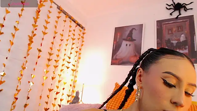 Valen ross  online show from October 26, 2:39 pm