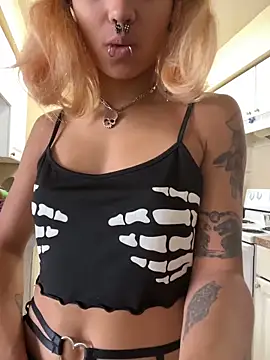 Snapshot of Harley_cams chatting on October 29, 1:54 pm Harley cams online show from October 29, 1:54 pm