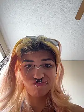 Snapshot of Harley_cams chatting on October 30, 2:25 pm Harley cams online show from October 30, 2:25 pm