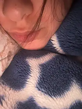 asminiaa online show from March 23, 2:04 am