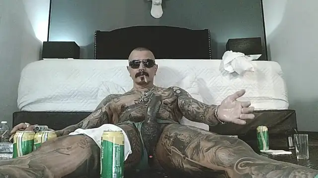 danilog515 online show from March 28, 1:56 pm