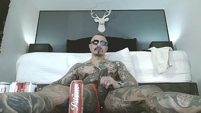 danilog515 online show from April 13, 11:58 am