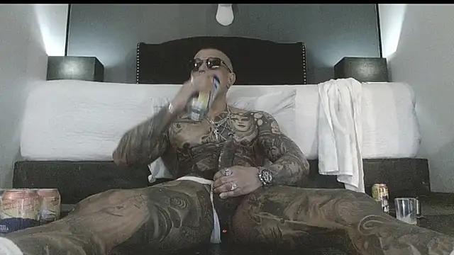 danilog515 online show from September 29, 12:06 am