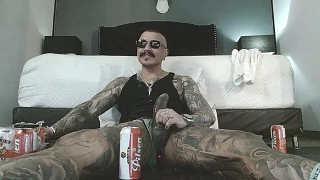 danilog515 online show from January 10, 7:47 am