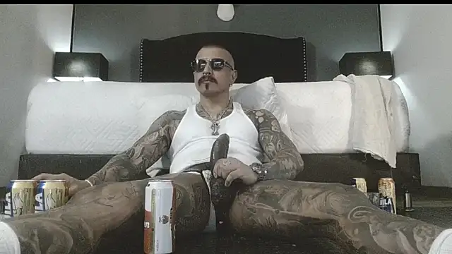 danilog515 online show from November 25, 5:19 am